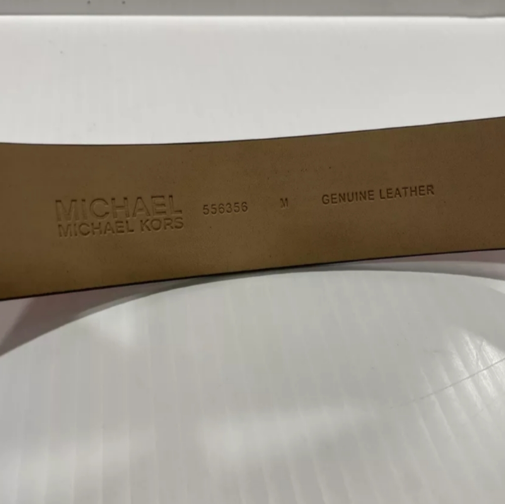 Michael kors ladies golden hardware logo belt - Picture 7 of 7